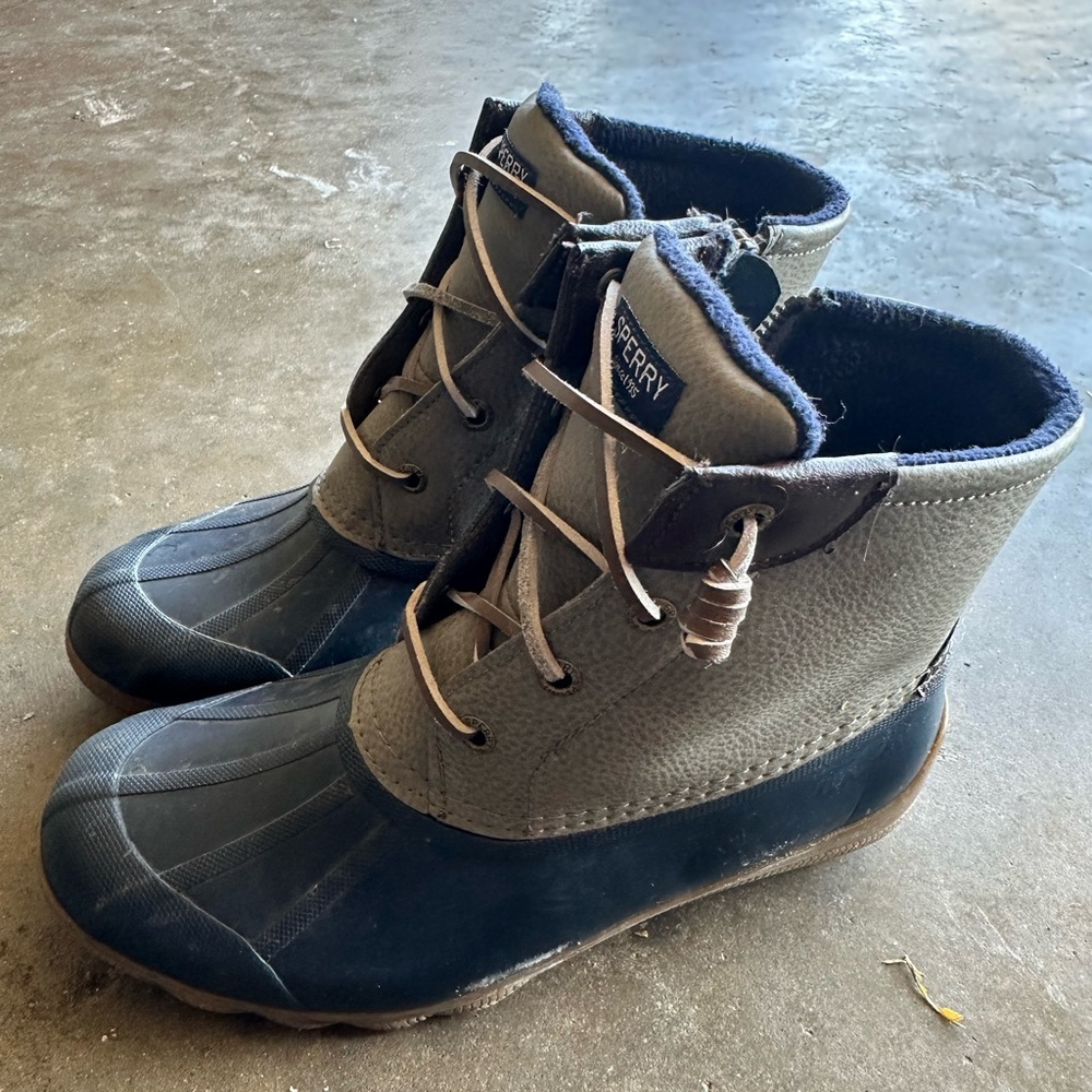 Sperry Brown and Blue Duck Boots - Picture 2 of 9